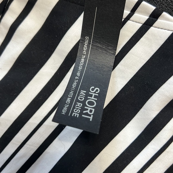 Apt 9 fashion shorts - Picture 2 of 5